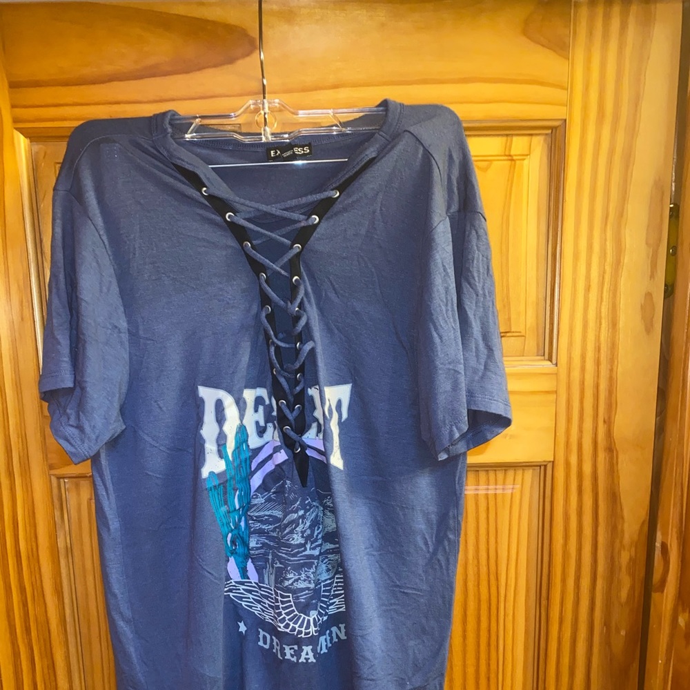 Express t-shirt